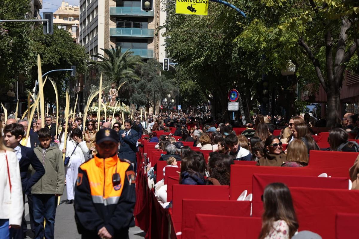 La procesión de "La Burrita" en Alicante, en imágenes