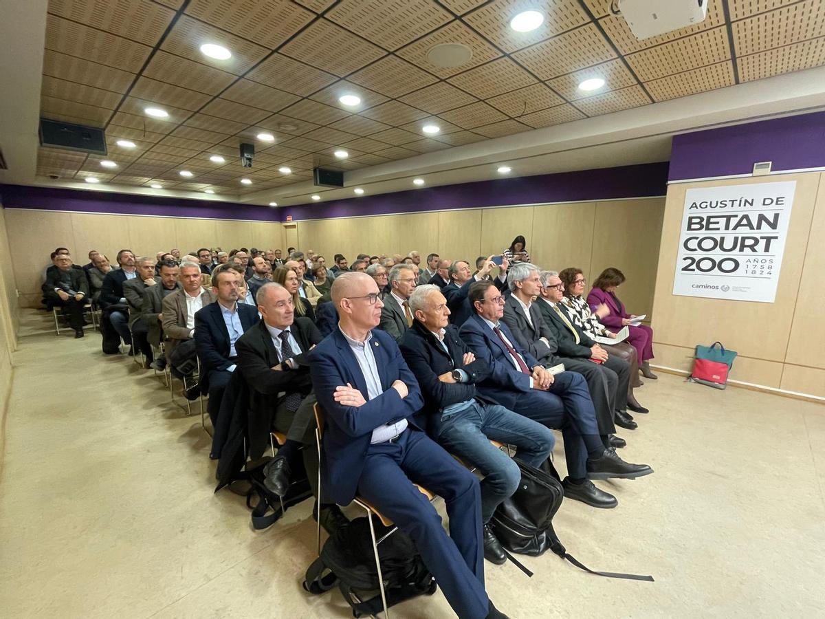 Asistentes a la "Jornada dana 2024. La ingeniería y la arquitectura puestas al límite»
