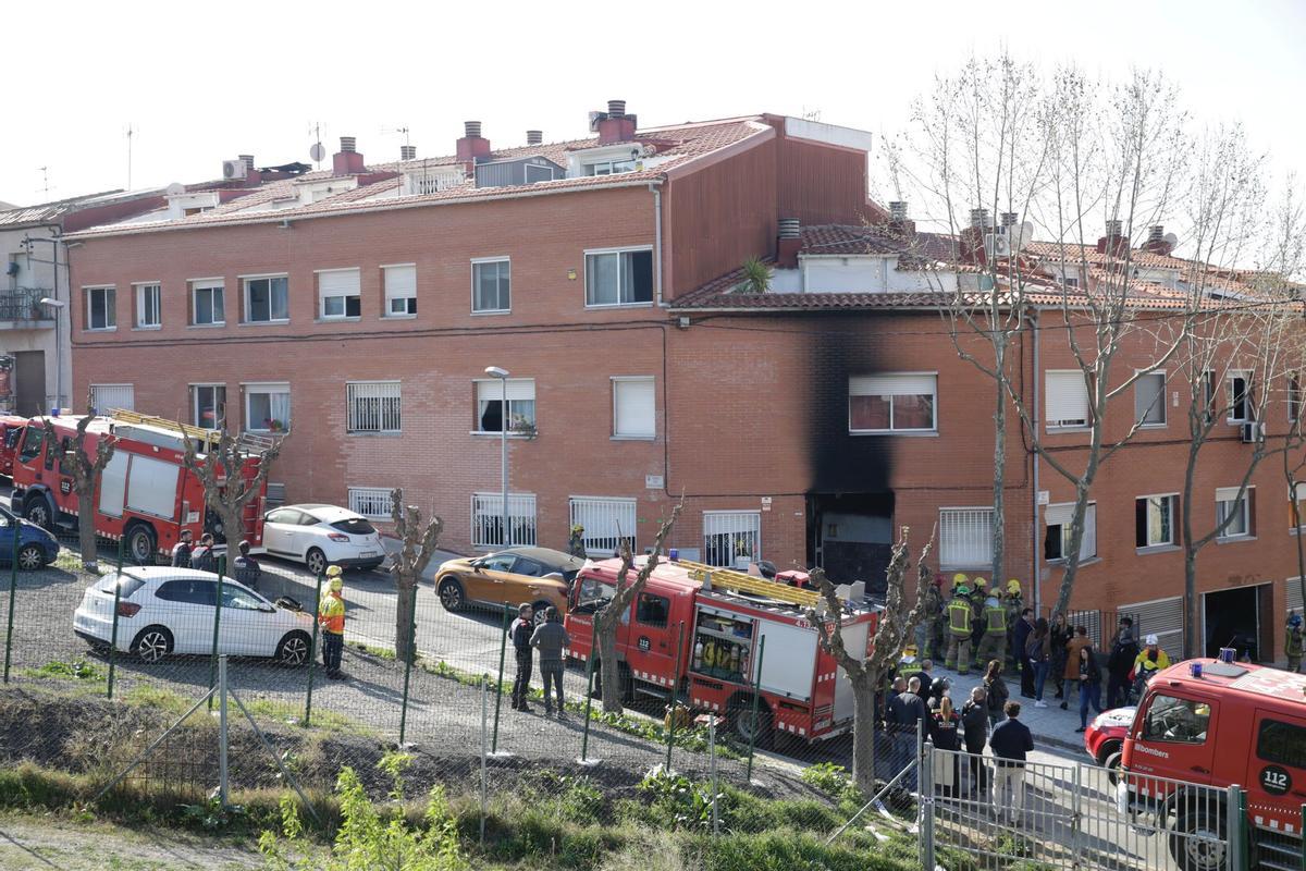 Tres muertos en el incendio de un edificio en Rubí