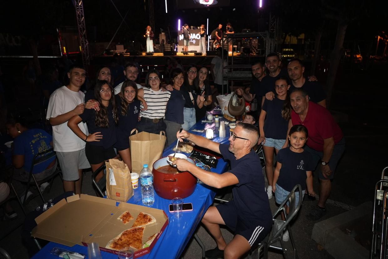 Galería: Les imatges del sopar de tombet de les penyes en les festes de Vila-real