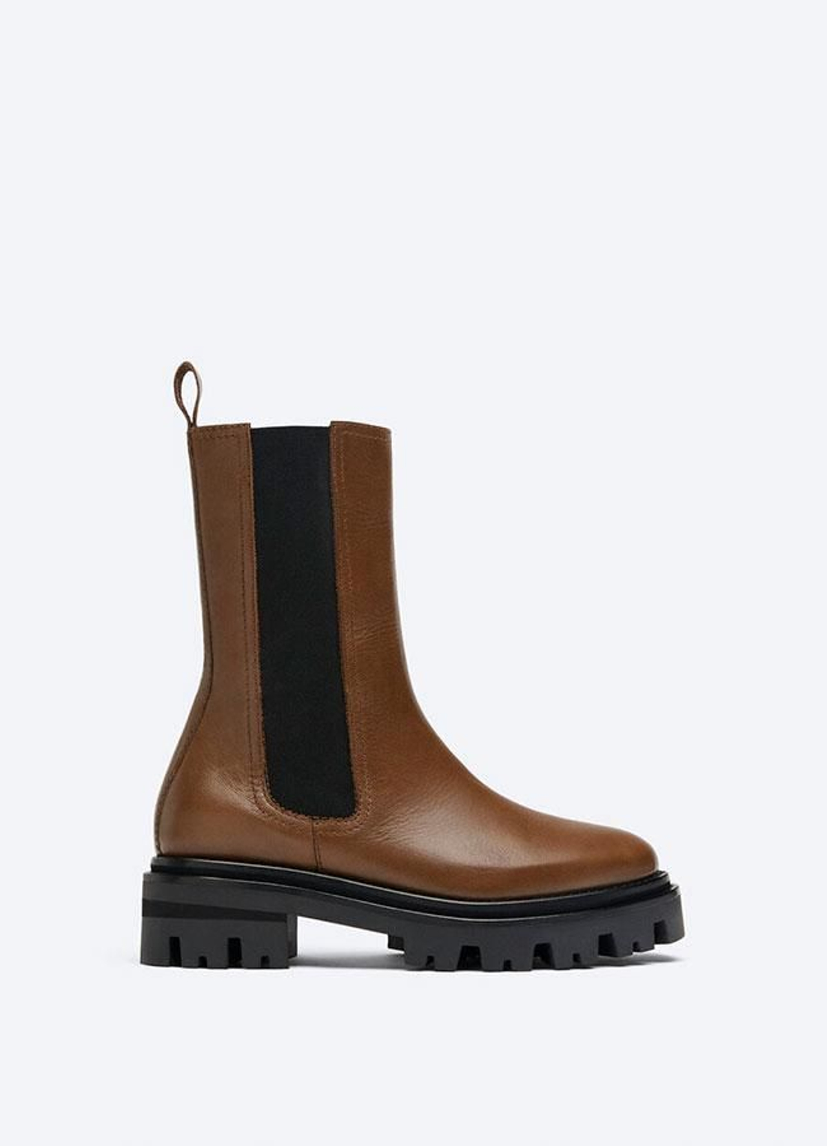 Botas marrones tipo 'track' de Uterqüe