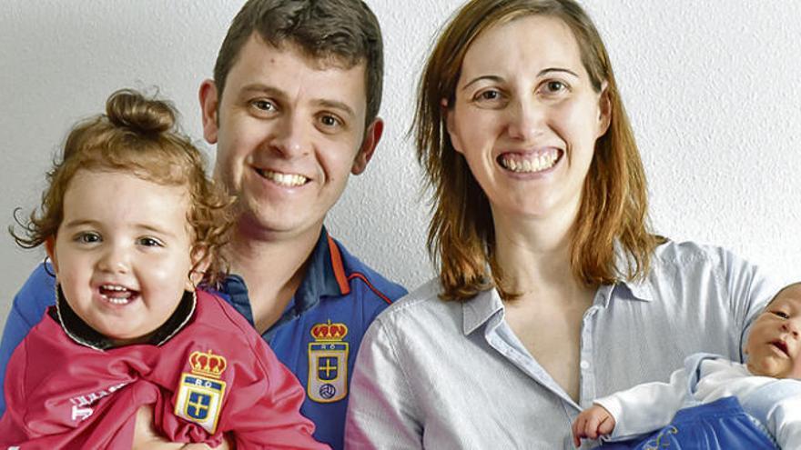 Por la izquierda, Martina, Pelayo padre, Cristina y Pelayo hijo.