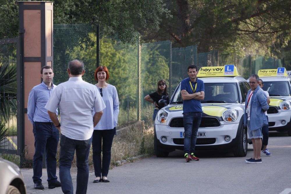 Primer dia de vaga dels examinadors del carnet de conduir a Girona