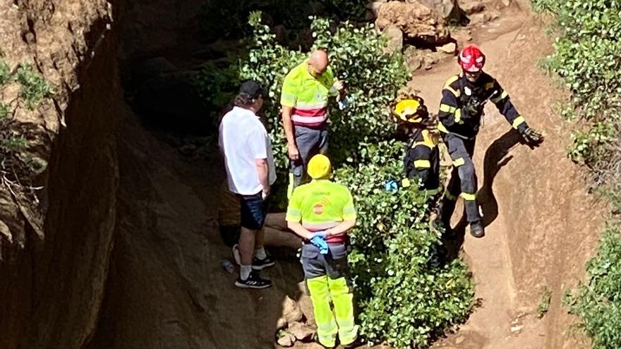 Rescate de un senderista en el fondo del Barranco de las Vacas, en Agüimes