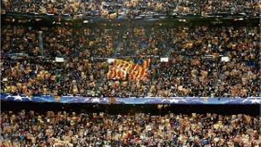 El Camp Nou s&#039;omple d&#039;estelades en una nit europea un altre cop