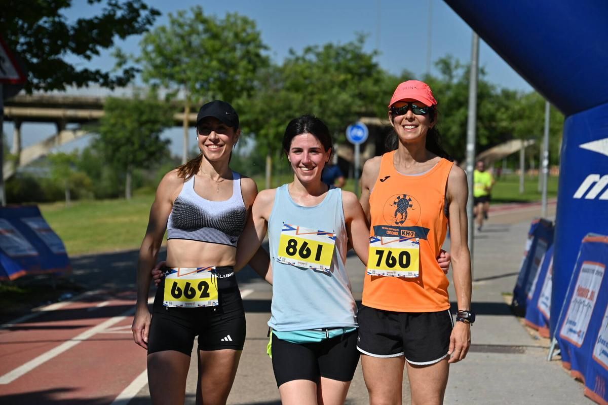 Fotogalería | El Colegio de Médicos de Badajoz echa a correr: "Menos pastillas y más zapatillas"