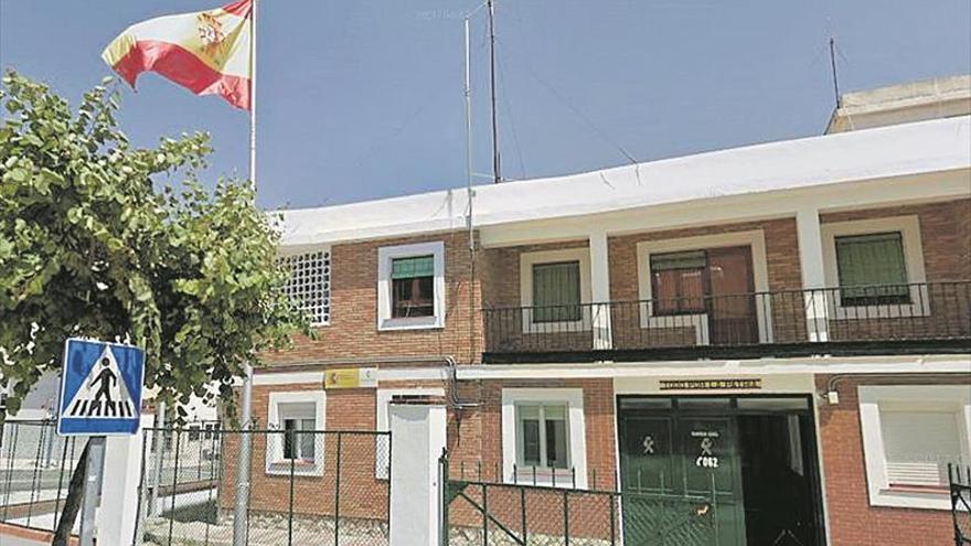 Prisión sin fianza para la mujer que apuñaló a su pareja en la Mata