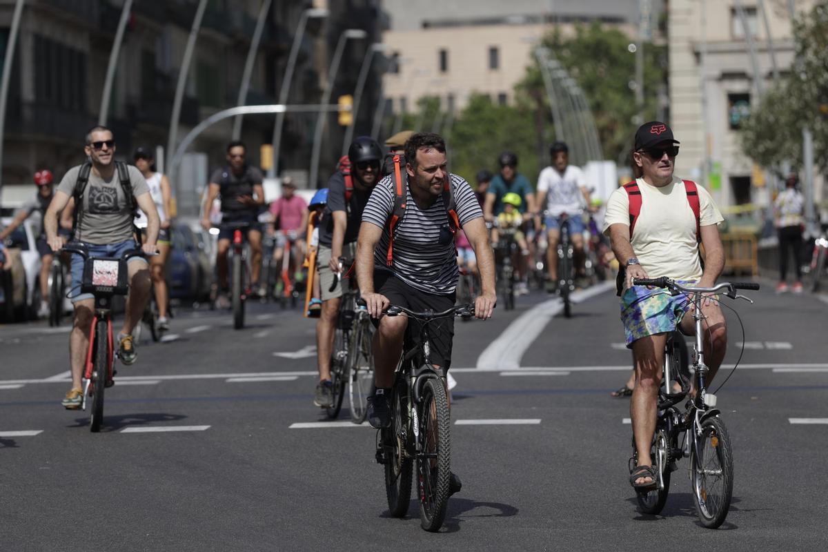 La fiesta de la bicicleta regresa a las calles de Barcelona con la Bicicletada.