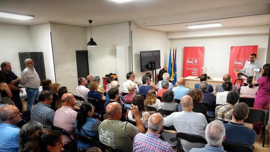 El PSOE de Grado estrena sede con la presencia de Adrián Barbón: "Será un espacio abierto y útil a la ciudadanía"