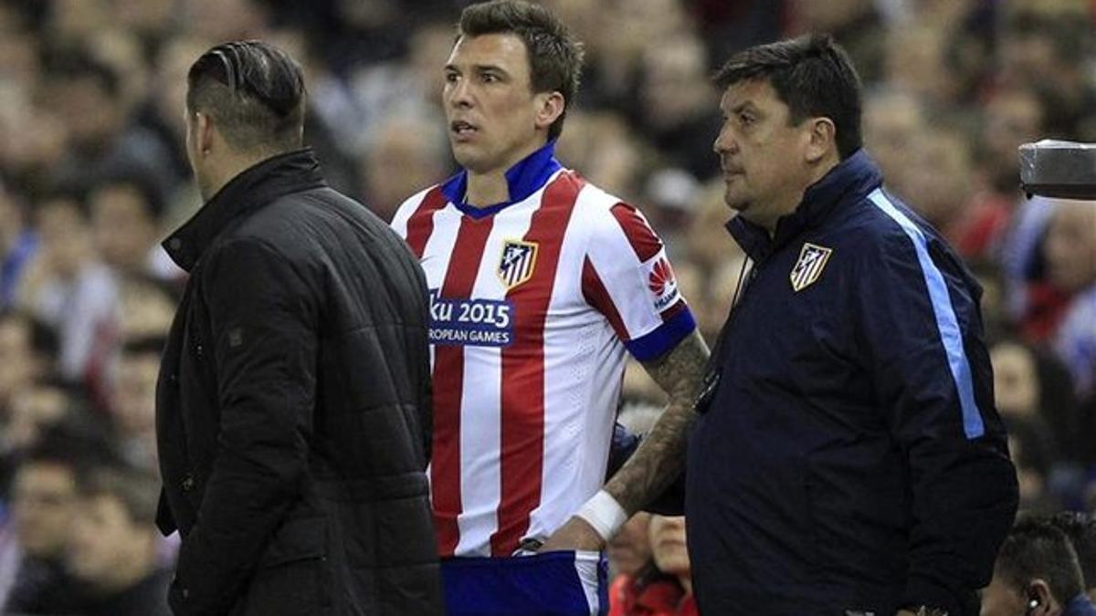 Mandzukic tiene difícil seguir con Simeone