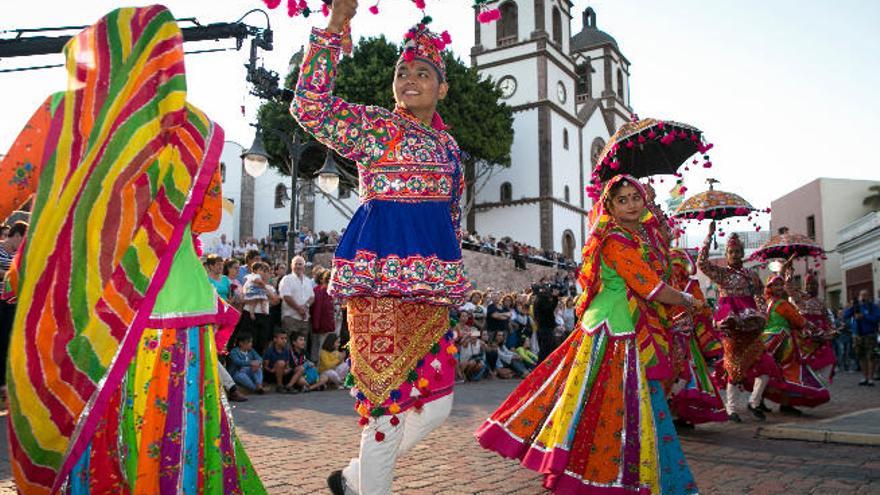 Ingenio se mueve al ritmo de los hindúes, búlgaros y senegaleses