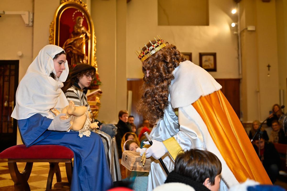 Ilusión, inclusión y tradición marcan la visita de los Reyes a Almassora