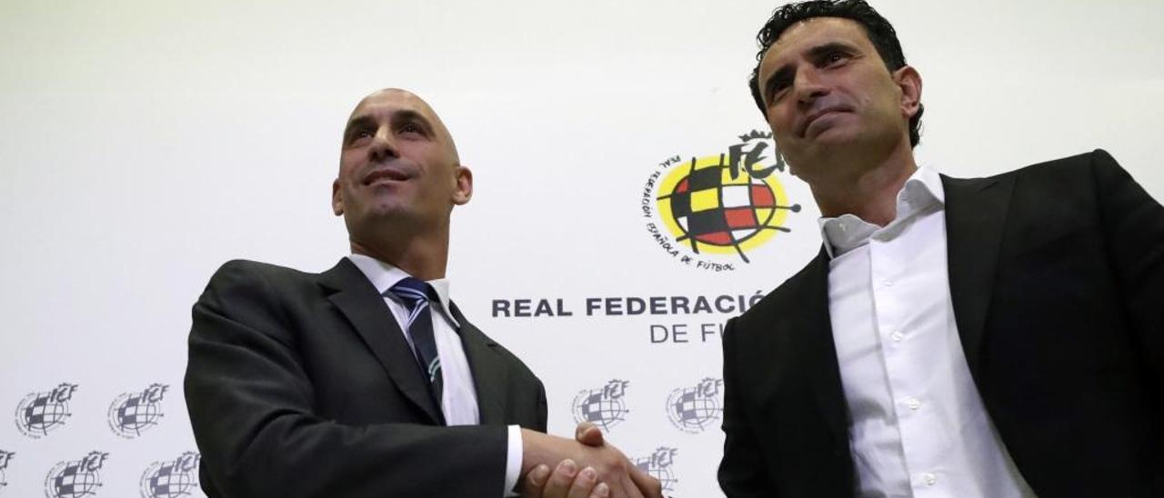 Rubiales y Molina, ayer, en la presentación de este último como director de la RFEF.  efe/javier lizón