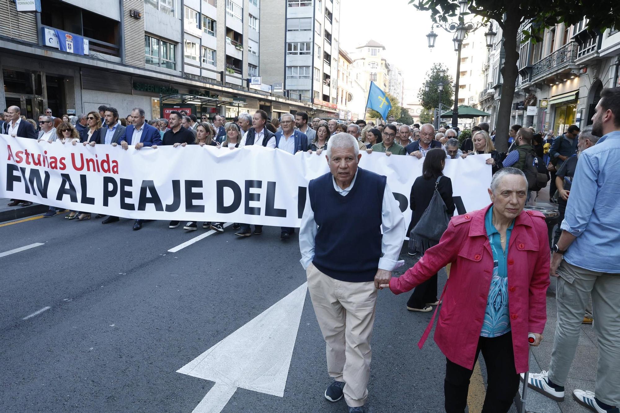 EN IMÁGENES: así fue la gran movilización contra el peaje del Huerna en Asturias