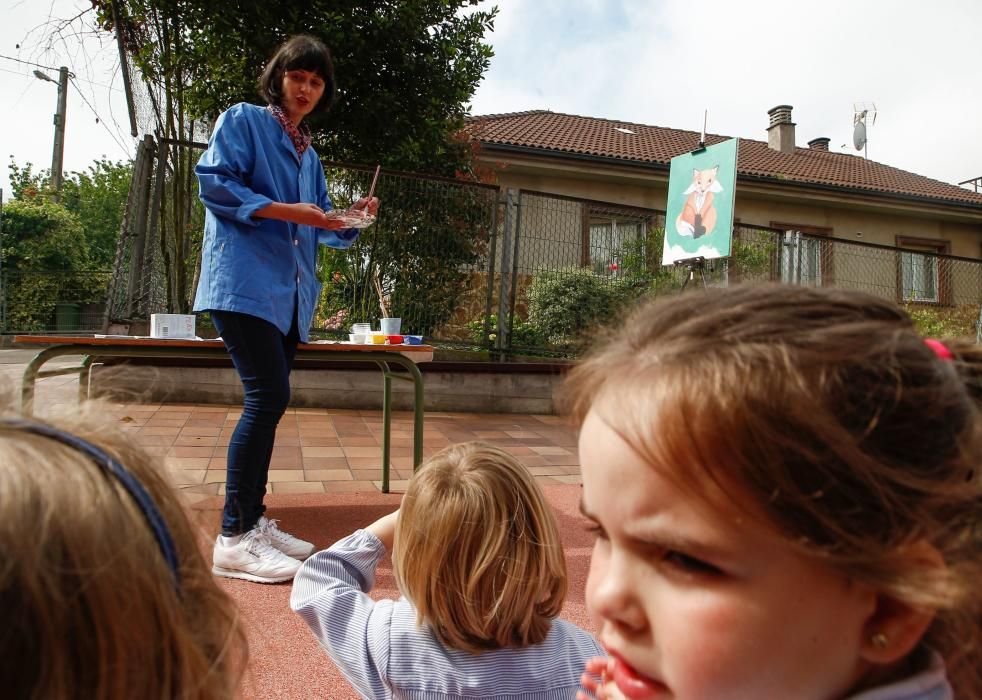 Helena Toraño visita el colegio del Colloto