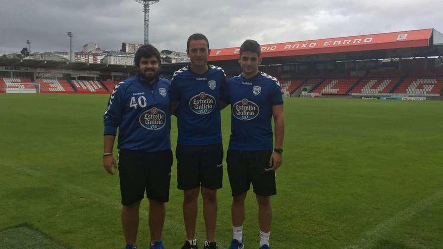 Iván Alonso, Marcos Bello y Jandro Novoa, en el Anxo Carro de Lugo. // FdV