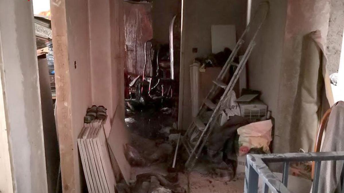 Una mujer sufre quemaduras en la cara y las manos en el incendio de su ...