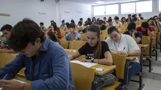 Cuándo es la Selectividad 2025 en Andalucía: fechas, horarios y sedes de los exámenes