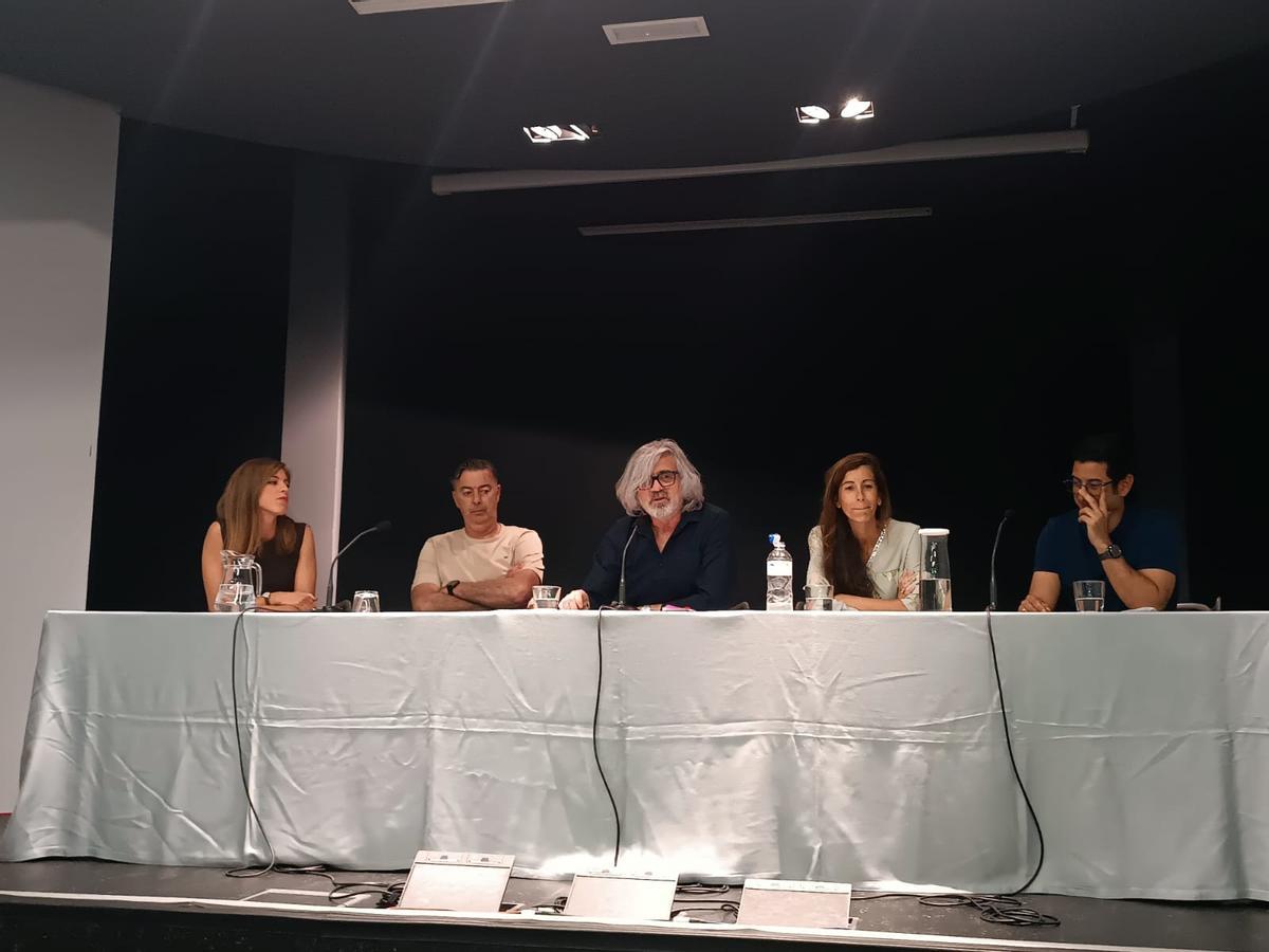 El aula del Colegio San Agustín de Zaragoza que acabó convertida en libro.