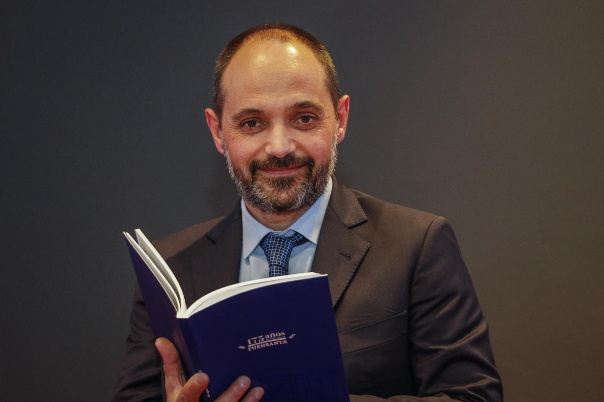 Aniversario de Fuensanta: 175 años y una historia recogida en un libro. El autor, Alejandro Calleja