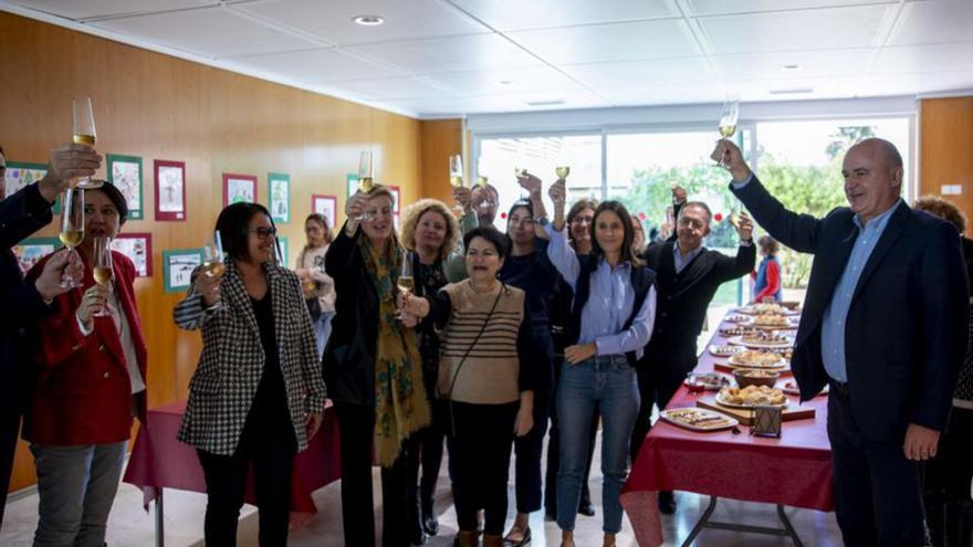 Brindis y exposición de dibujos en el Consell de Ibiza | CIE