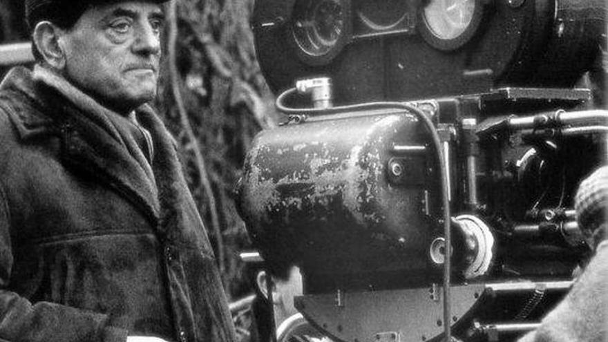 La muestra de fotos que Buñuel convirtió en película