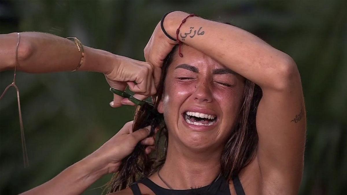 Anita se corta el pelo en 'Supervivientes'