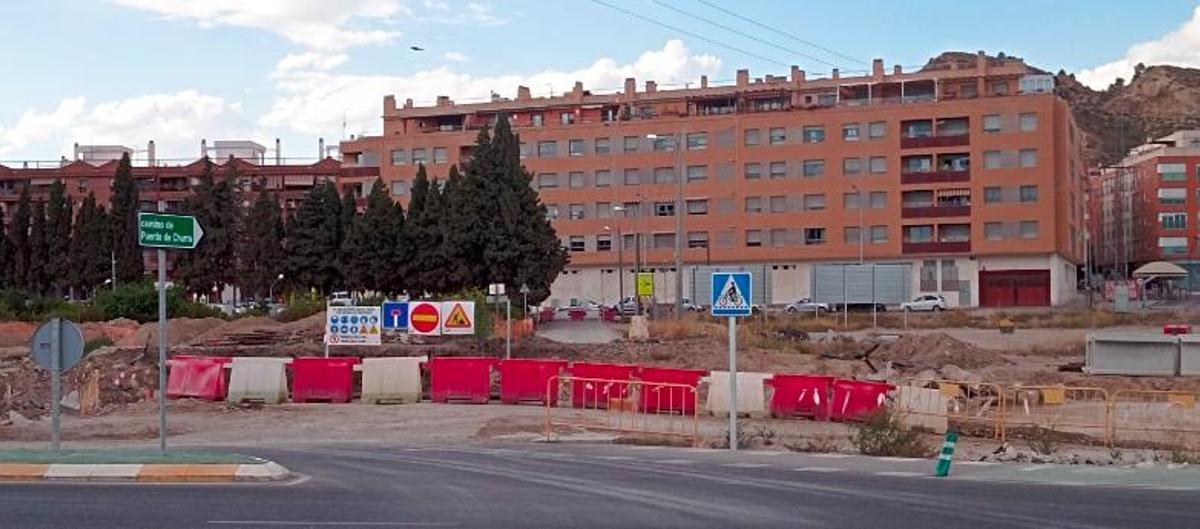 Paso de 'Puente Churra' en Lorca, cerrado hace escasos días.