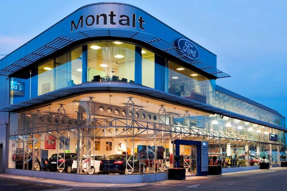 Fachada de Ford Autos Montalt ahora Marcos Automoción.