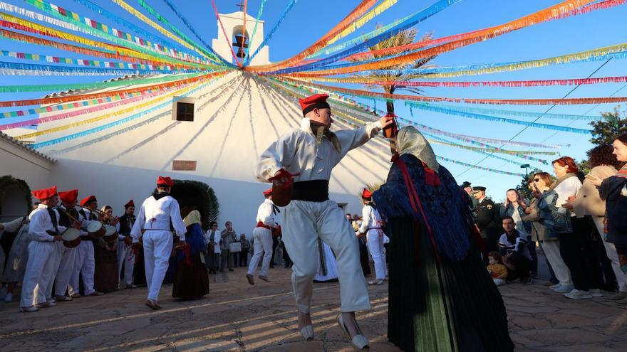Día de fiesta brillante para el patrón de Sant Vicent de sa Cala |