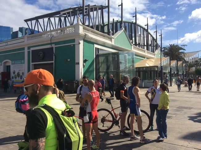 El triatlón se apodera de Las Palmas de Gran Canaria