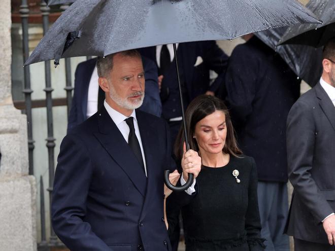 REINA LETIZIA: El caballeroso gesto del Rey Felipe con la Reina Letizia que  pasó desapercibido para (casi) todos
