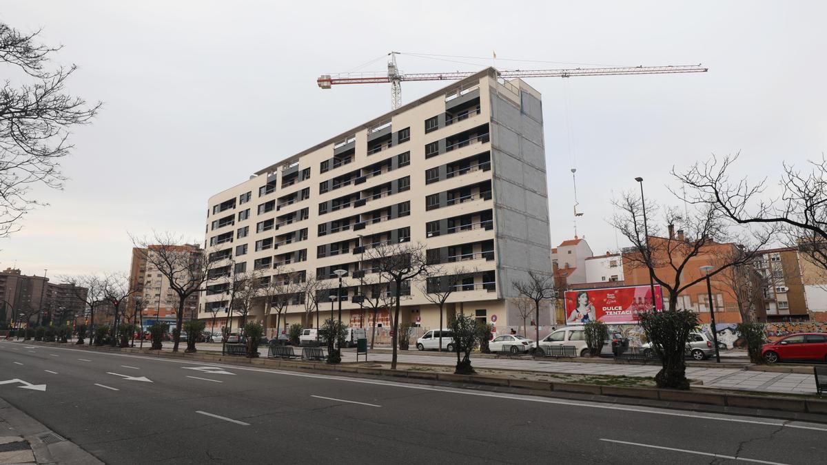 Bloque de pisos en Zaragoza