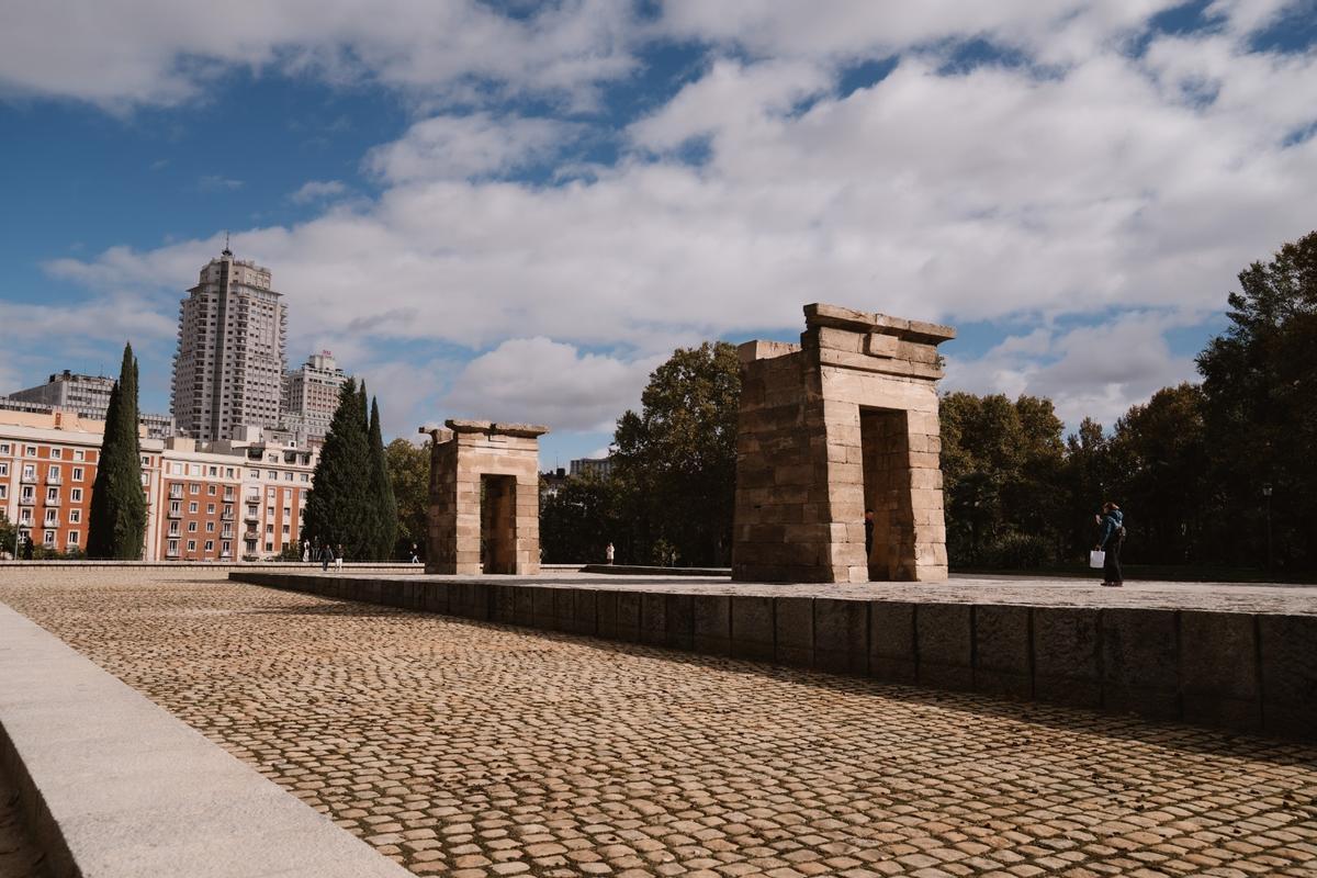 Vita del rascacielos de Plaza España desde Debod.