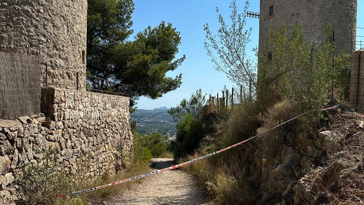 El cierre del camino de los Molinos de la Plana del Montgó