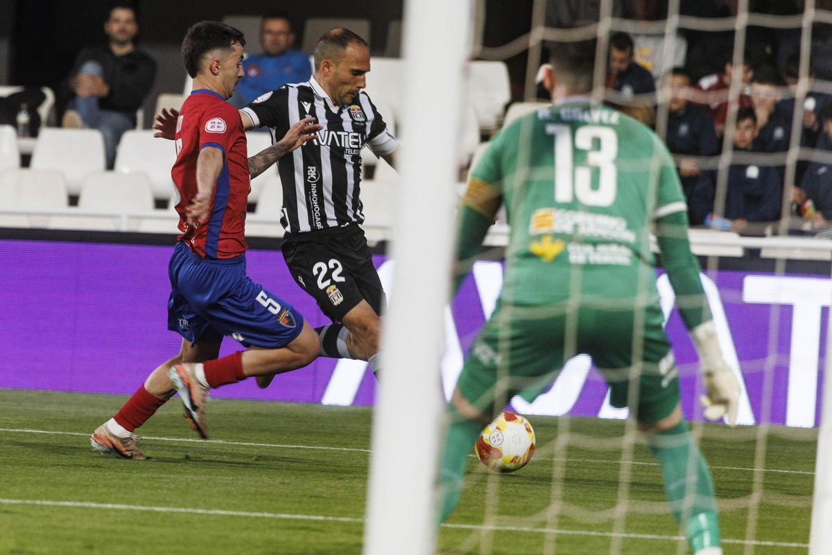 Las imágenes del partido entre el FC Cartagena y el CD Teruel
