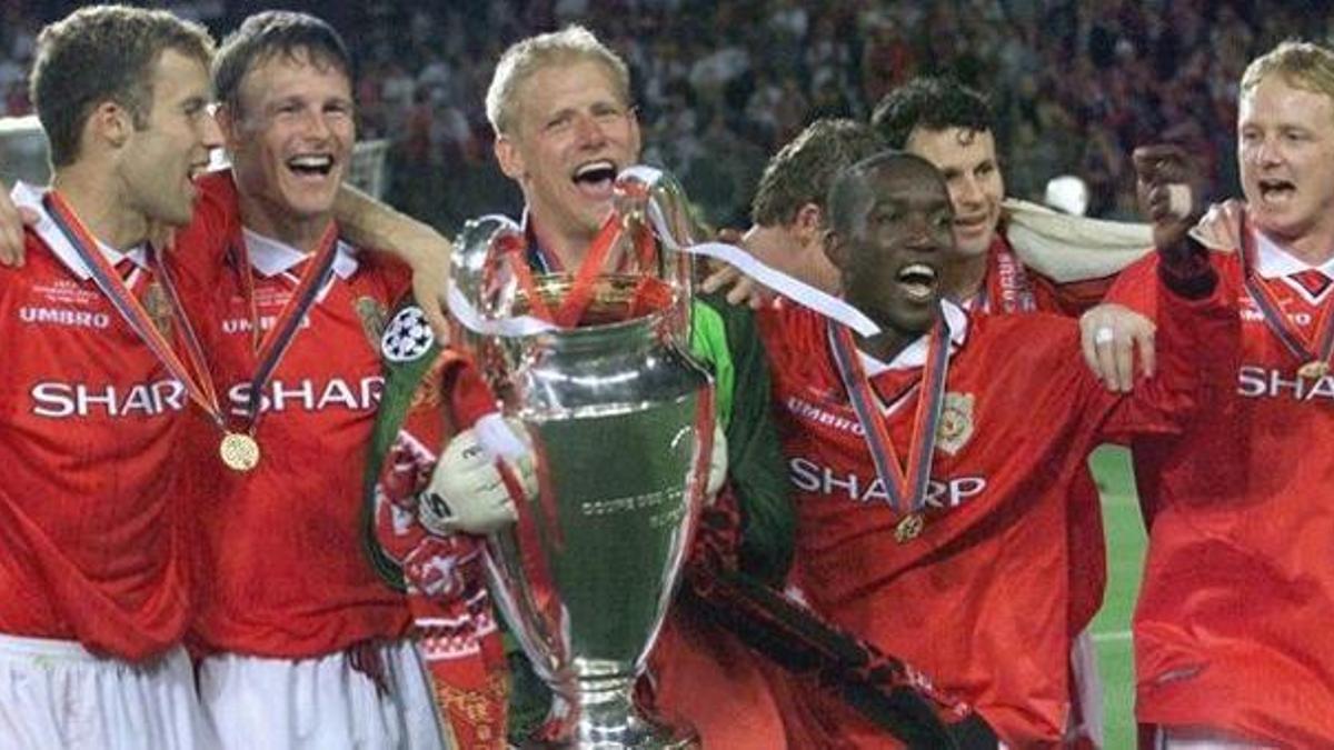 Una de las finales más locas de la Champions League. En el Camp Nou, el Manchester United le remontó en la prórroga, con gol de Solskjaer en el 93' y de Sheringham 91’, la final de 1999 al Bayern para alzar la 'orejona'