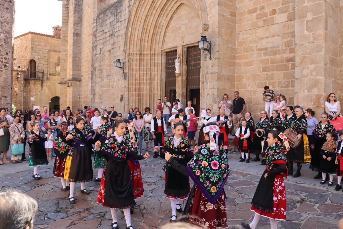 Fotogalería | La comarca Tajo-Salor despliega su riqueza cultural y gastronómica en Jato