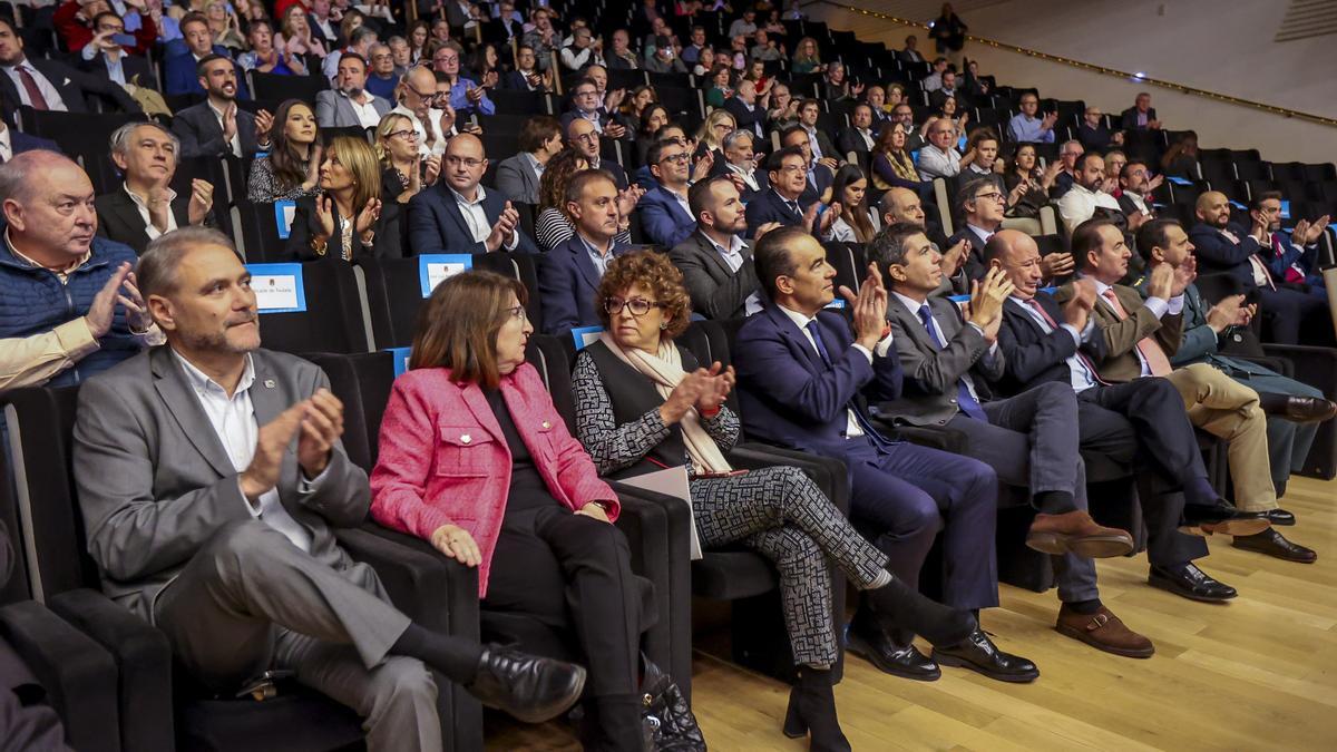 Centenares de personas en la inauguración del Alicante Technology Forum.