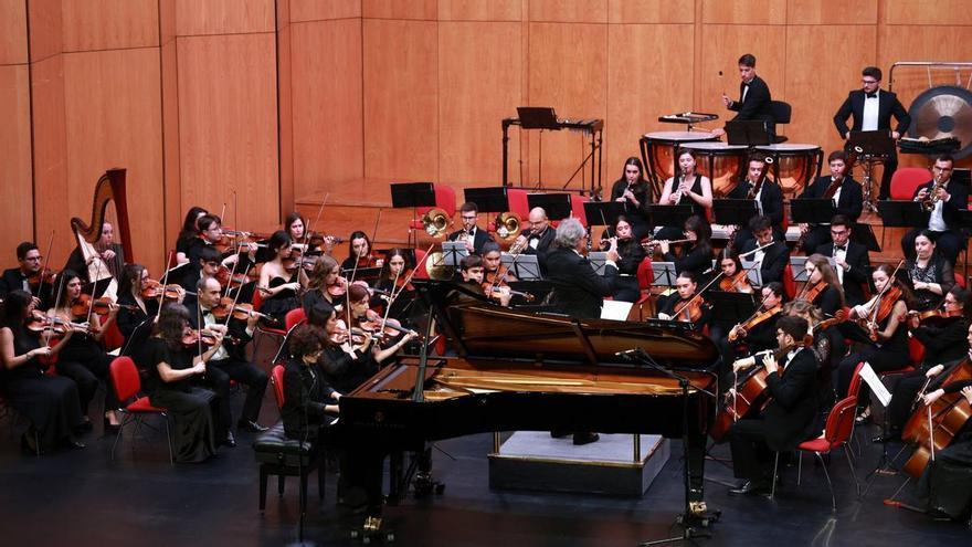 Vigo despide el invierno con «As pegadas do son» y el concierto «Humanless» de la Orquesta Clásica
