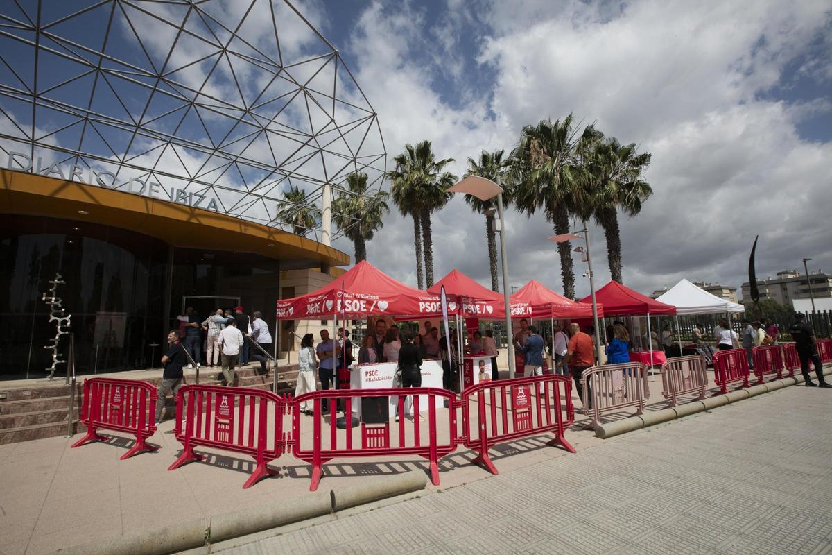 Todas las imágenes de Pedro Sánchez en Ibiza