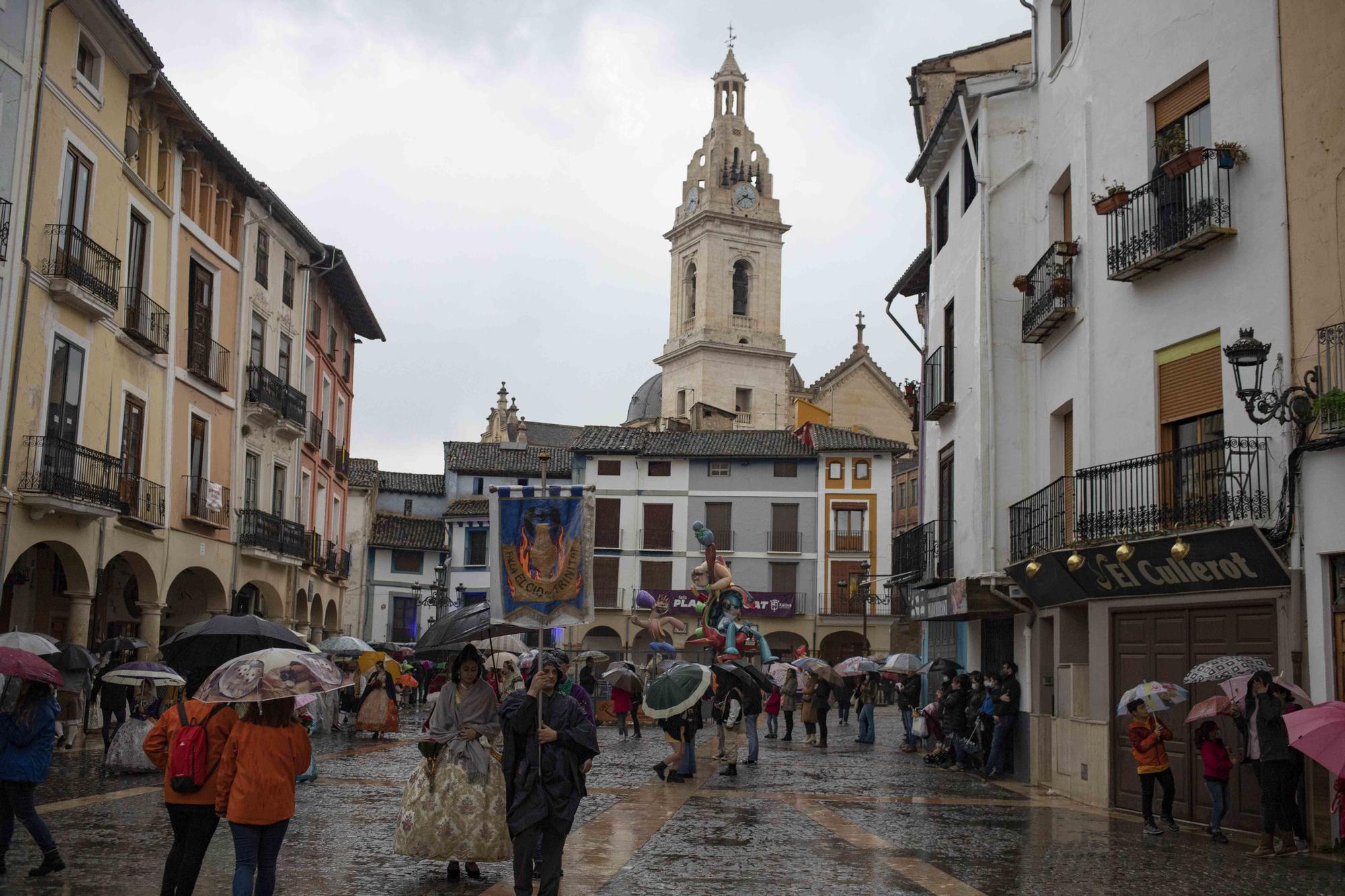 Una Ofrenda pasada por agua en Xàtiva