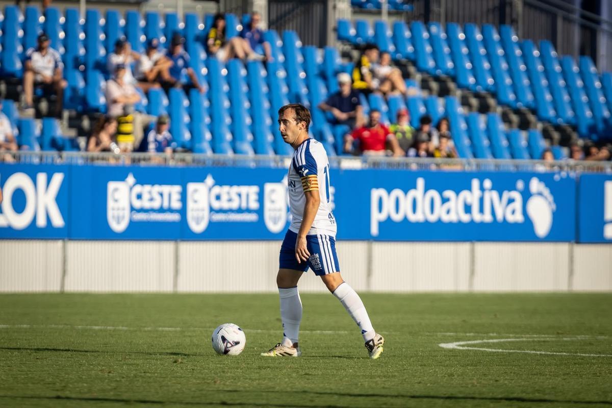 En imágenes | El Real Zaragoza remonta a la Real Sociedad B y se lleva el Trofeo Carlos Lapetra (2-1) En imágenes | El Real Zaragoza remonta a la Real Sociedad B y se lleva el Trofeo Carlos Lapetra (2-1)