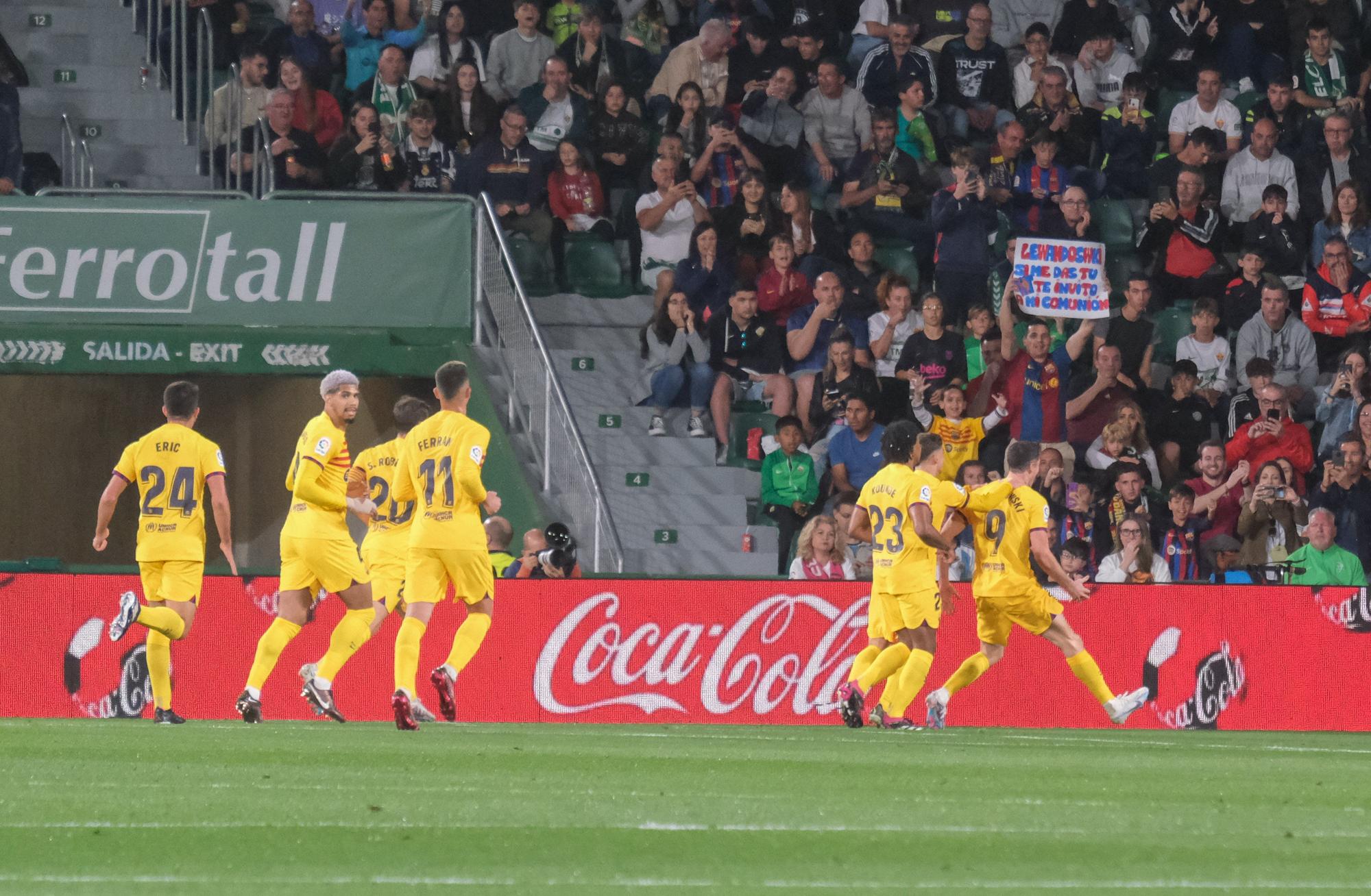 Así se ha vivido el Elche - Barça en el Martínez Valero