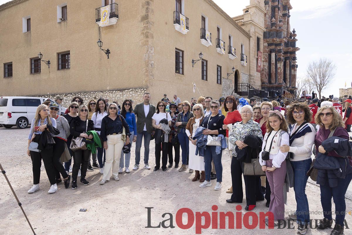 La vicaría de Cartagena, la UCAM, junto a asociaciones y peregrinos de toda España se ponen a los pies de la Vera Cruz