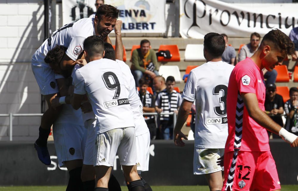 Valiosa victoria del Valencia CF Mestalla