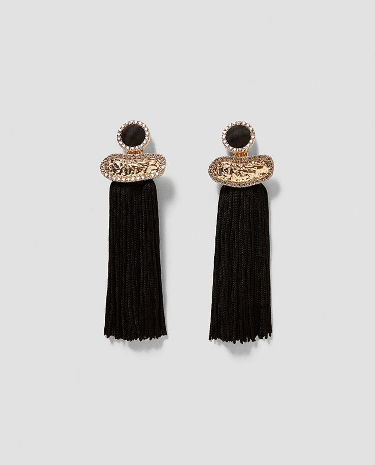 Long earrings: el toque elegante