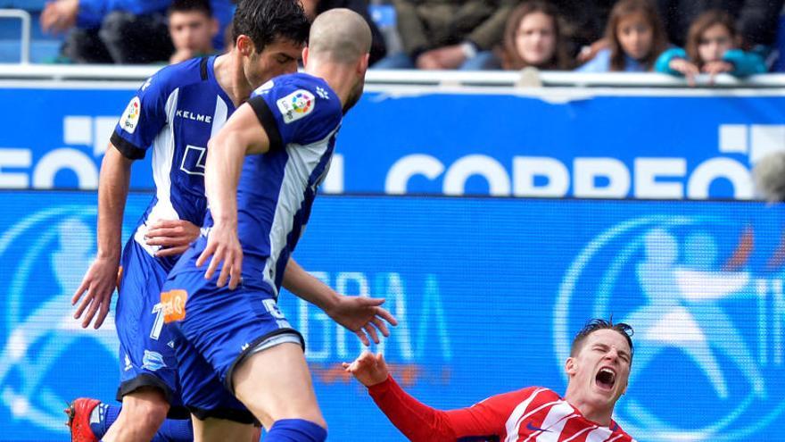 El Atleti logra un punto ante un Alavés muy combativo.