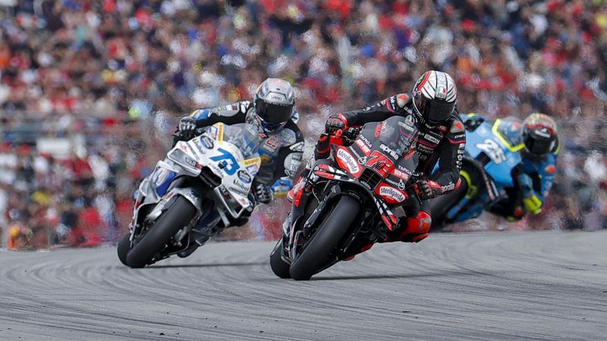 El italiano Marco Bezzecchi gana la carrera de MotoGP en Cheste