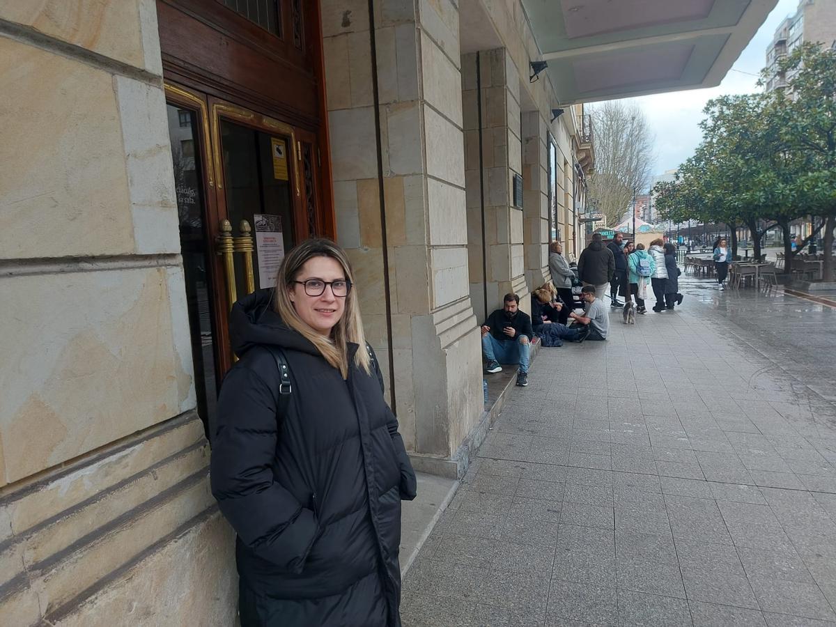 Las colas para el concurso de charangas, en imágenes